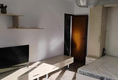 Vand apartament cu 2 camere decomandat etaj 1 Calarasi str Progresul - 6