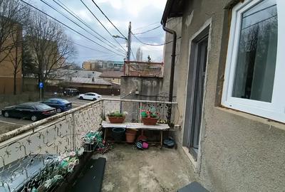 Casă cu 6 camere cu Canalizare în Gorjului - 12