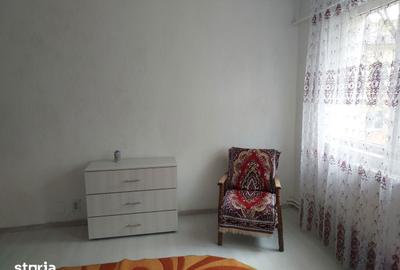 Apartament cu 2 camere nedecomandat în George Enescu - 2