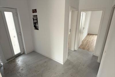 Comision 0! Duplex pe Parter, 3 camere, 2 bai, 85mpU, 382mpT, Giarmata - 2