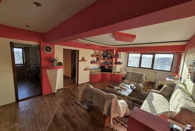 Apartament cu 3 camere în Central - 3
