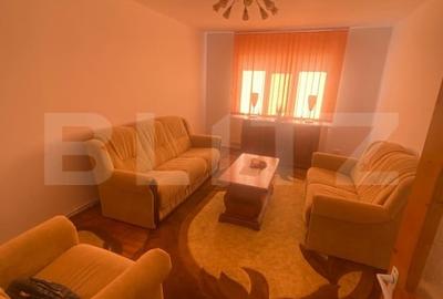Apartament 3 camere, 70 mp, zona Micro 11 - 2