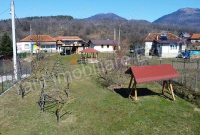 Casă cu Teren 1794 Mp în Poienari (Corbeni) - 13