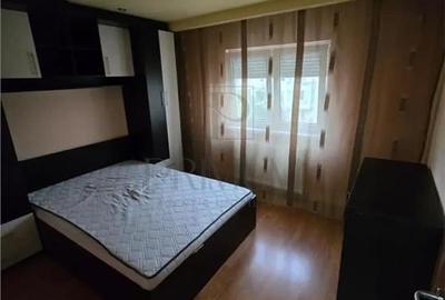 Aradului - 2 Camere - Balcon - Baie cu geam - Etaj intermediar