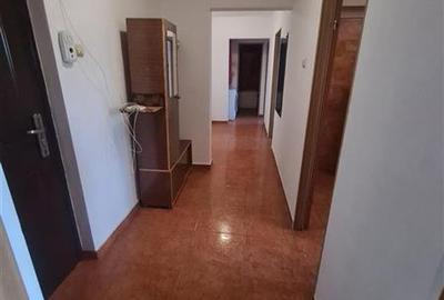 Apartament cu 3 camere decomandat, mobilat în Răcădău - 7