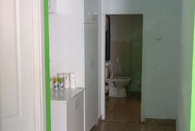 Spațiu comercial, de 30 mp, în Central - 8