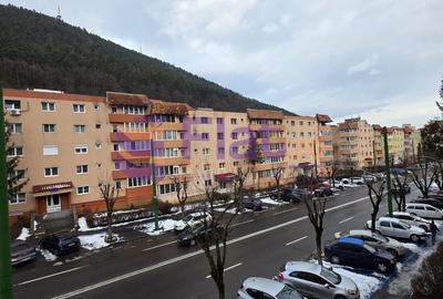 Apartament cu 3 camere decomandat în Răcădău - 47