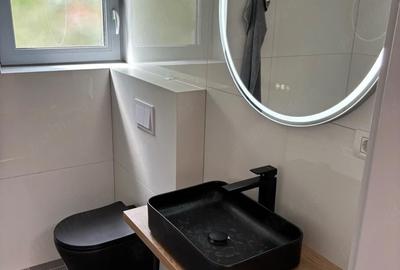Casă cu 4 camere cu Teren 330 Mp în Central - 1