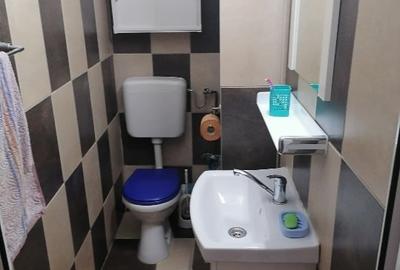 Apartament cu 3 camere semidecomandat în Rahova - 4