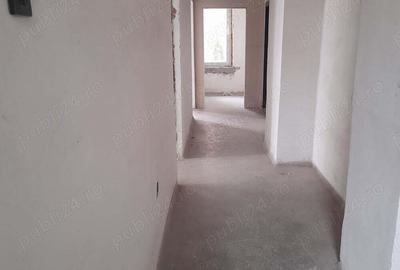 Ultracentral, etaj 1, posibil birouri, cabinete sau locuinte. - 3