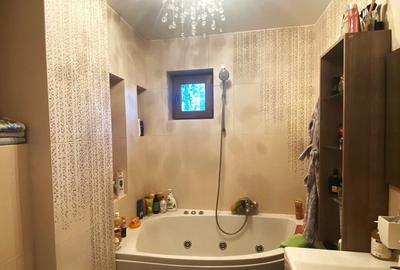 Apartament cu 3 camere decomandat, mobilat în Central - 7