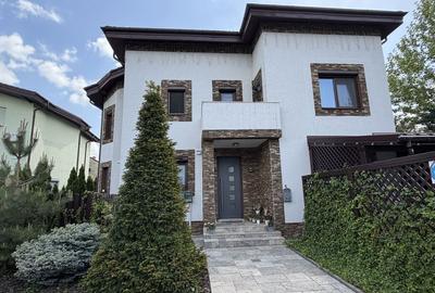 Casă cu 4 camere în Corbeanca