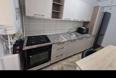 Garsonieră decomandată în Roșu - 2