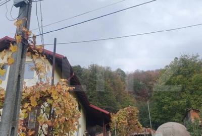 Casa cu etaj+Teren Cornu -PH - 10