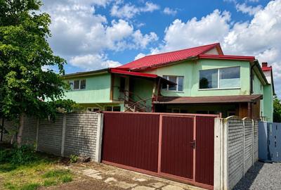 Casă individuală cu 18 camere cu Canalizare în Moșnița Nouă - 2