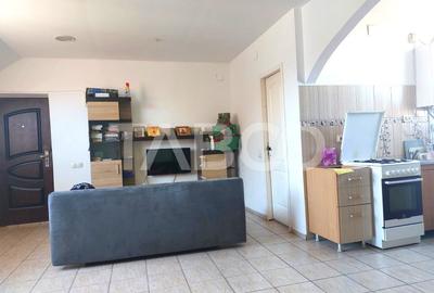 Apartament decomandat 3 camere zona centrala Cisnadie de vanzare - 13