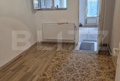 Casa in curte comuna, formata din doua corpuri, teren 345mp - 4