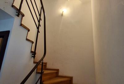 Casă cu 4 camere cu Canalizare în Străulești - 24