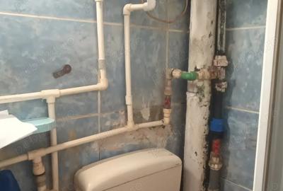 Garsonieră decomandată în Eroii Revoluției - 10