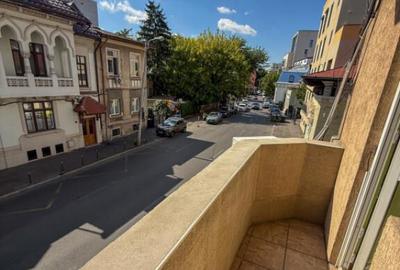 Apartament spatios cu centrala proprie, Armeneasca - Mosilor - 11