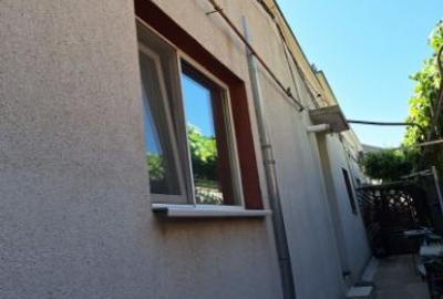Casă cu 2 camere cu Teren 20 Mp în Central