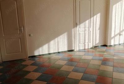 Apartament cu 3 camere decomandat în Fălticeni - 5