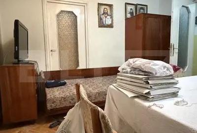 Apartament cu 3 camere semidecomandat în Dâmbu Pietros