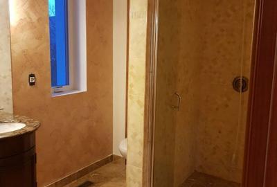 Spațiu comercial, de 450 mp, în Florești