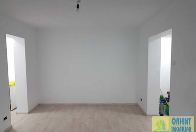 Apartament cu 2 camere semidecomandat în Tomis II - 3