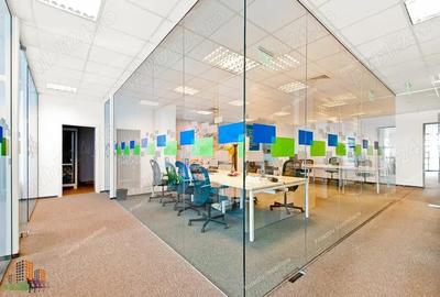 Spațiu comercial, de 72 mp, în Central - 4