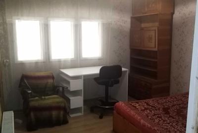 Garsonieră decomandată în Lacul Tei