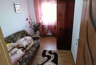Apartament cu 3 camere decomandat în Central - 4