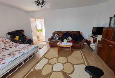 Casă cu 3 camere cu Canalizare în Central - 12