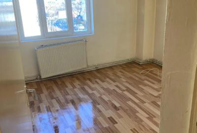 Apartament cu 2 camere decomandat în Noua - 5