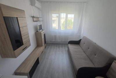 Garsonieră semidecomandată în CET - 3