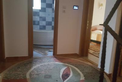Casă cu 5 camere cu Teren 995 Mp în Central - 13