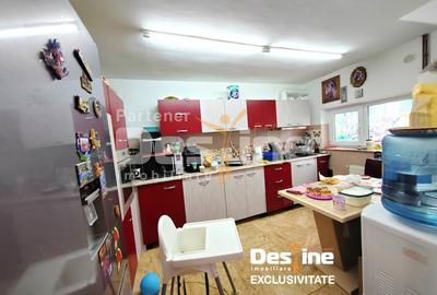 Casă cu 5 camere cu Canalizare în Palat - 16