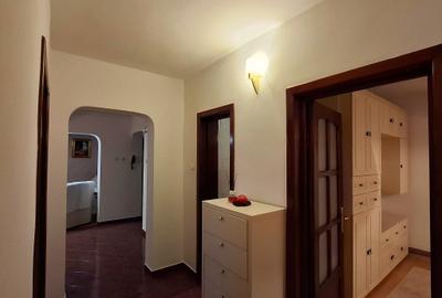 Apartament cu 4 camere decomandat, mobilat în Central - 5