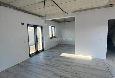 Casă cu Teren 270 Mp în Vânători - 1