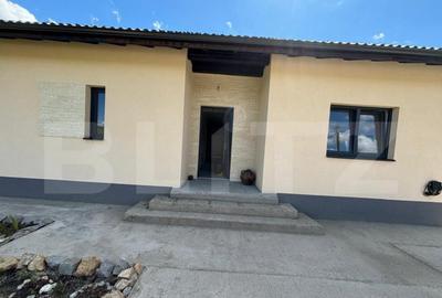 Casă cu 4 camere cu Teren 800 Mp în Chinteni