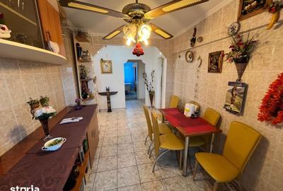 Apartament cu 3 camere decomandat în Prundu - 7