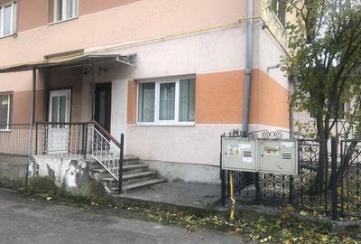 Inchiriez 2 spatii comerciale 180 mp 55 mp centrale Campulung Moldovenesc - 6