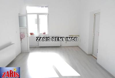 Casă individuală cu 4 camere cu Canalizare în Central - 4