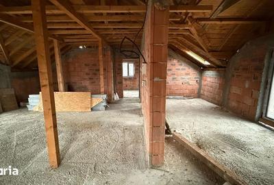Casă cu 6 camere cu Teren 770 Mp în Câmpineanca - 11