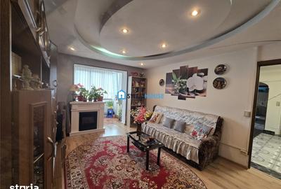 Apartament cu 4 camere decomandat în Central