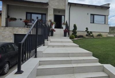 Casă cu 3 camere în Central - 6