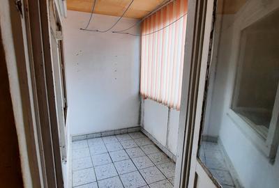 Apartament cu 4 camere decomandat în Olteniței - 16
