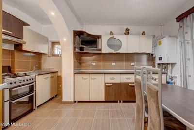 Casa de vacanta cu teren 5394 mp, Pucioasa, Dambovita - 14