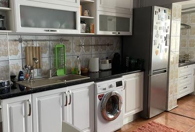Apartament cu 3 camere decomandat în Pantelimon - 2