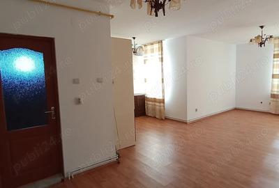 Apartament cu 3 camere decomandat în Central - 8